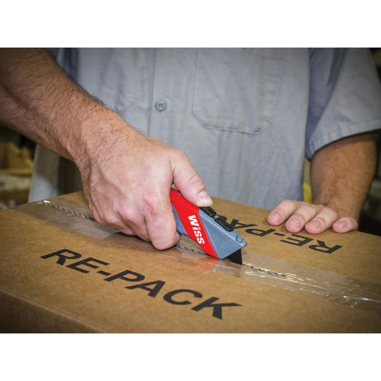 Crescent Wiss® AutoRetracting Safety Knife WISWKAR2