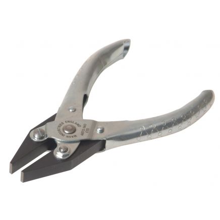 Flat Nose Pliers Smooth Jaw 140mm (5.1/2in) MAU4870140